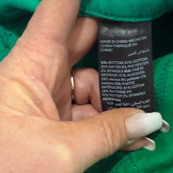 Chico's Emerald Green Pants So Slimming girlfriend crop in size 4 (0) - Picture 13 of 13